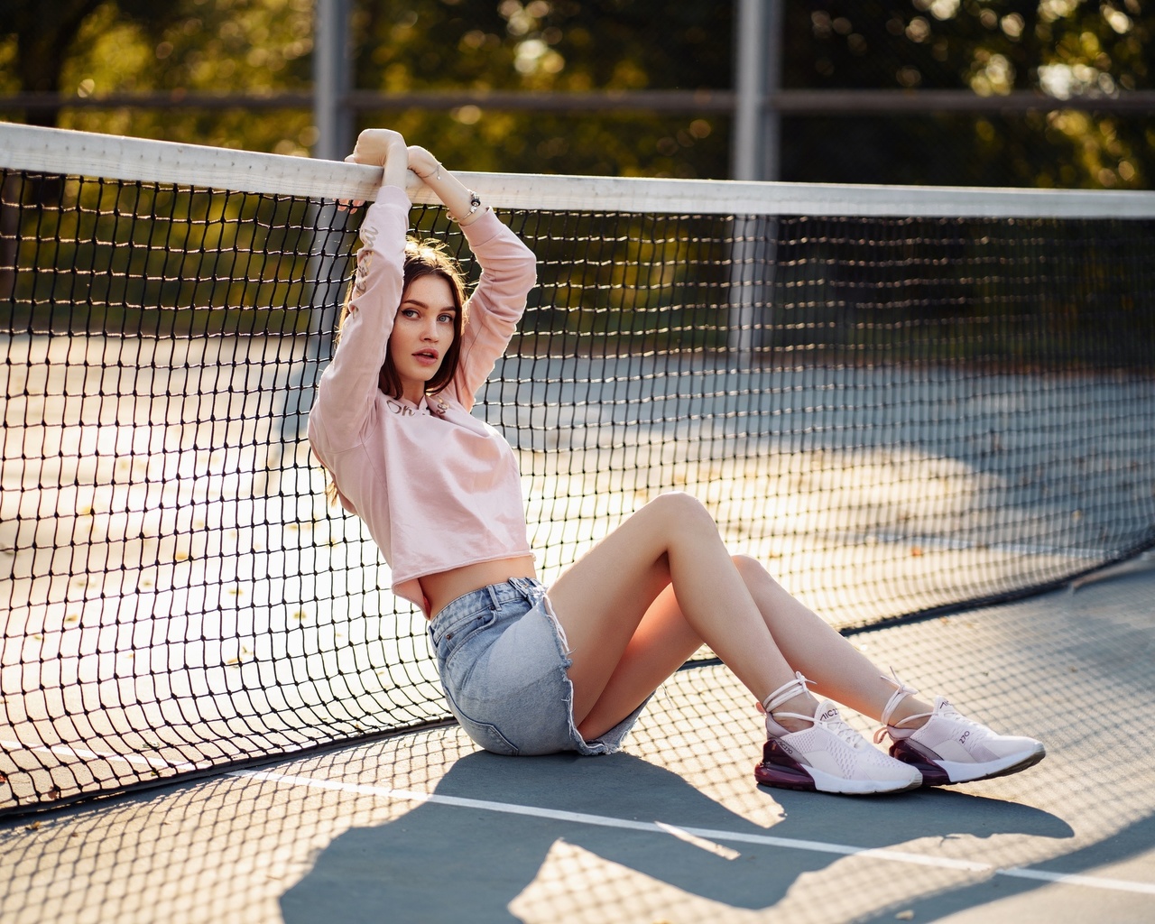 women, tennis court, denim skirt, women outdoors, sitting, trees, sneakers