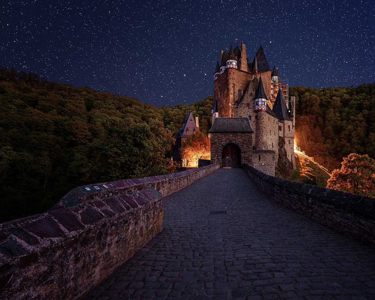 , , , , , , , , ,  , burg eltz