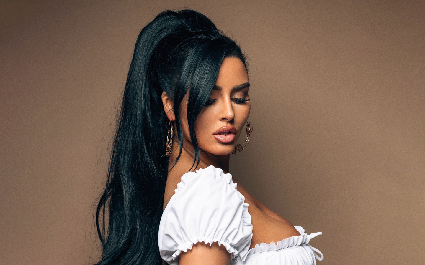 , , , abigail ratchford