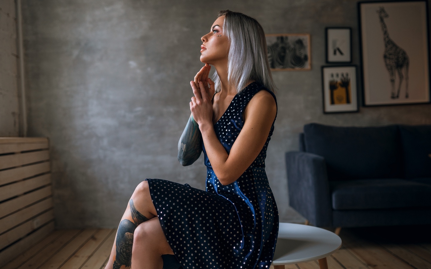 women, blue dress, brunette, tattoo, wooden floor, women indoors, sitting, nose ring, blue couch, gray eyes, dyed hair, profile