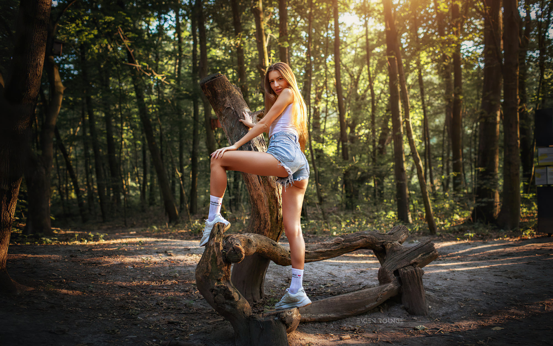 women, ass, blonde, smiling, jean shorts, trees, white socks, brunette, sneakers, women outdoors, long hair