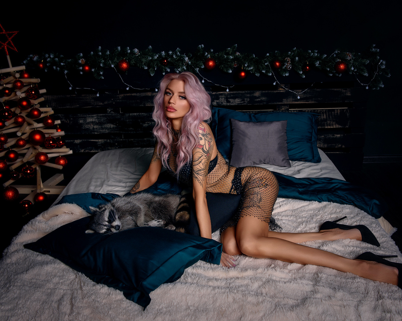 women, dyed hair, black lingerie, tattoo, brunette, high heels, ass, animals, pillow, in bed, women indoors, raccoons, fishnet, christmas tree, sitting