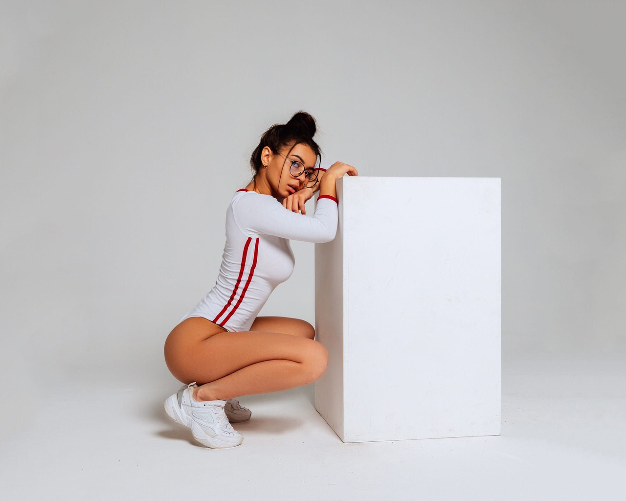 svetlana ivanova, model, brunette, simple background, leotard, white leotard, glasses, sneakers, nike, ass