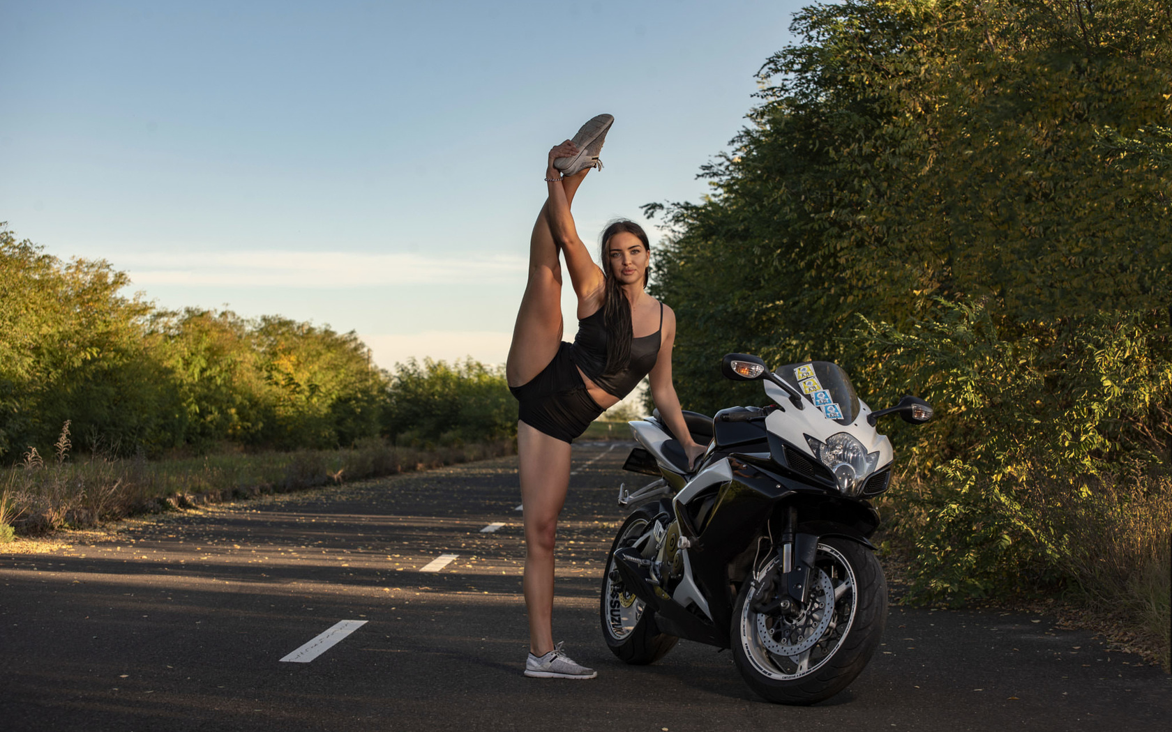 women, road, motorcycle, sneakers, black clothing, sportwear, brunette, flexible, women with motorcycles, armpits, sky, clouds, suzuki gsx-r