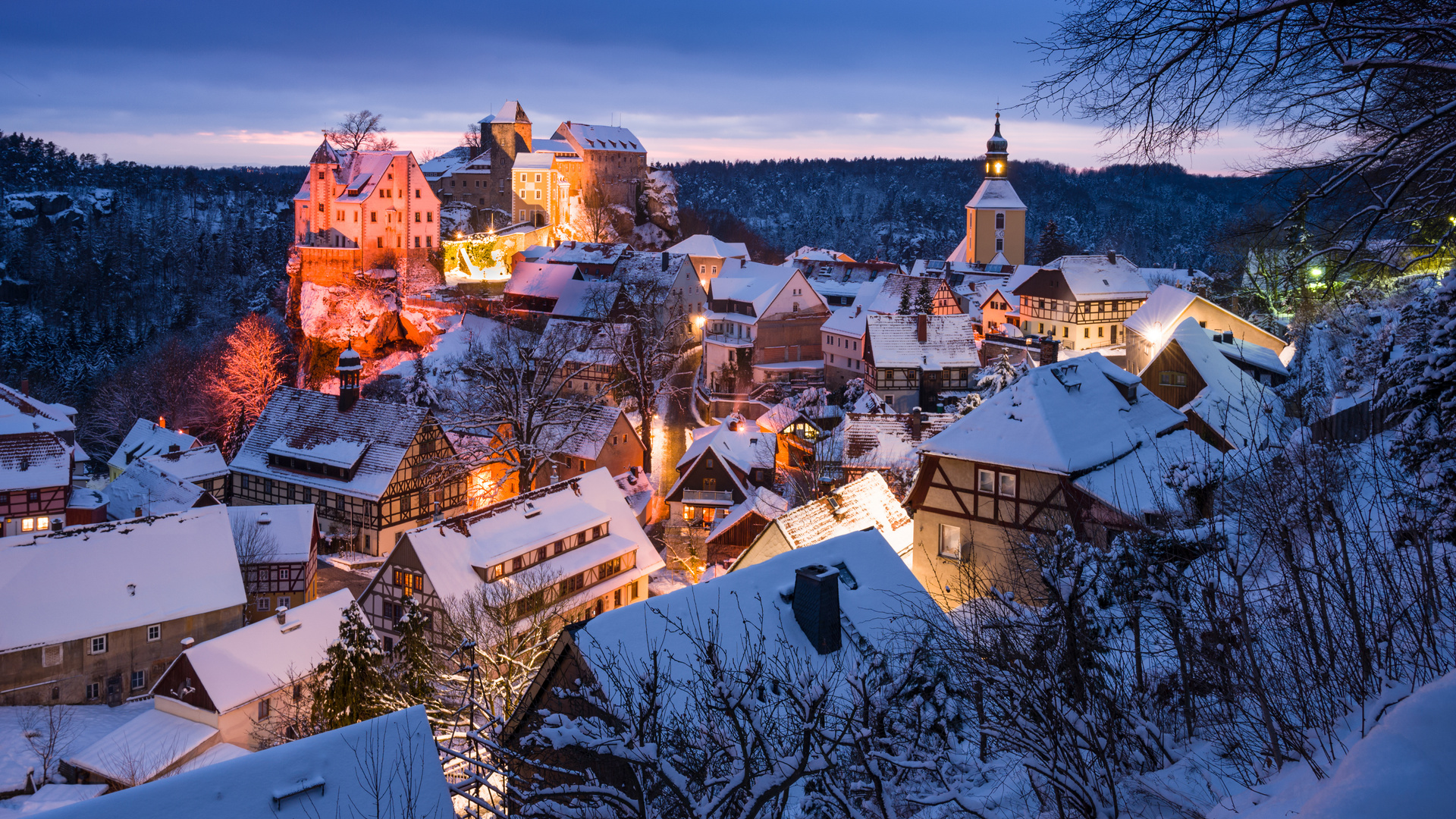 Картинки германия, зима, вечер, дома, замки, церковь, hohnstein, снег,  город - обои 1920x1080, картинка №445875