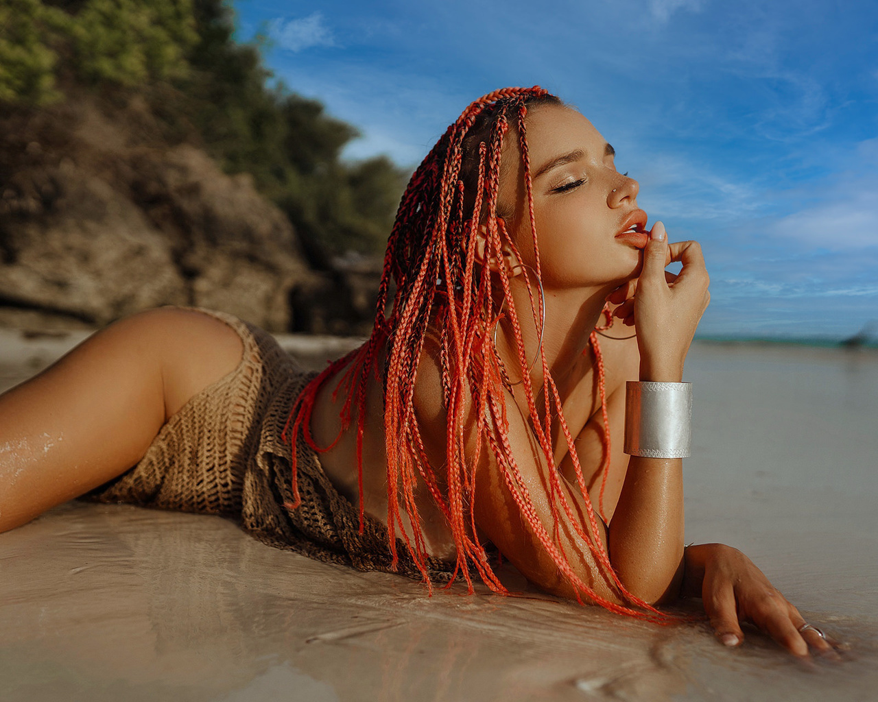 women, dyed hair, sea, closed eyes, wet body, dress, sky, clouds, pierced nose, finger on lips, sergey freyer, brunette, women outdoors, hoop earrings