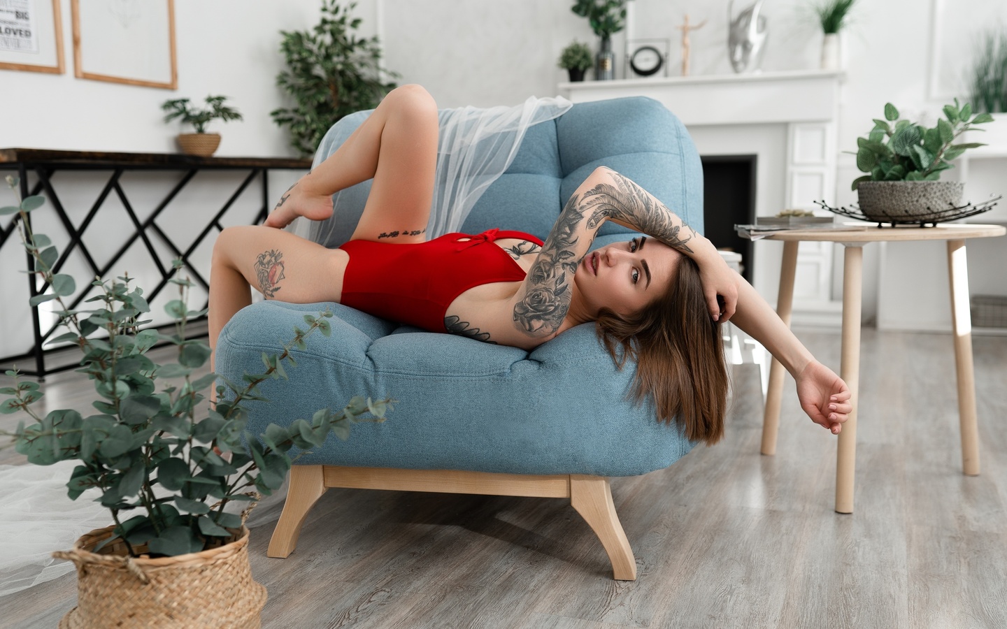 women, bodysuit, tattoo, women indoors, plants, looking at viewer, gray eyes, cleavage, pink nails, bust