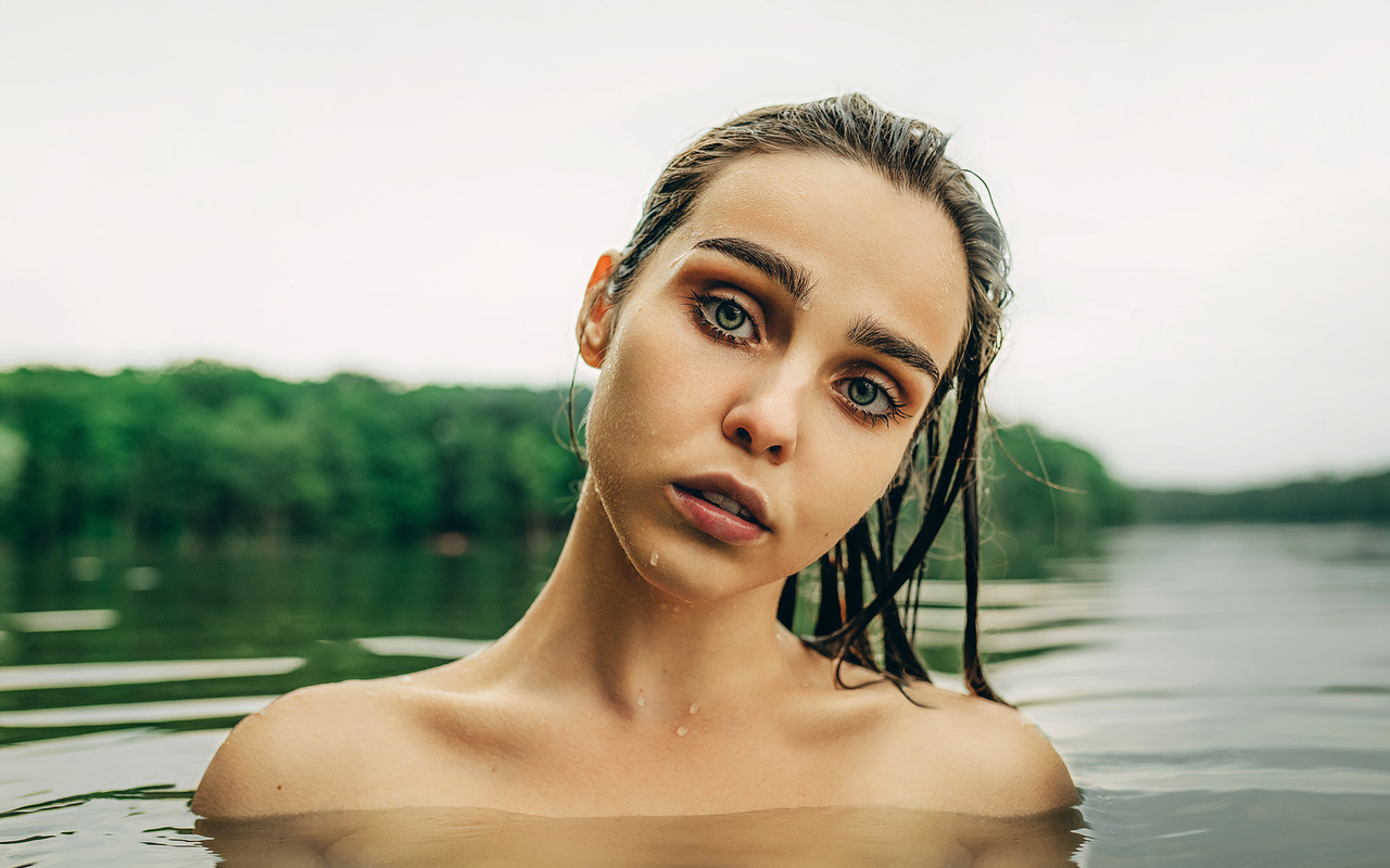 women, water, face, portrait, wet hair, wet body, women outdoors