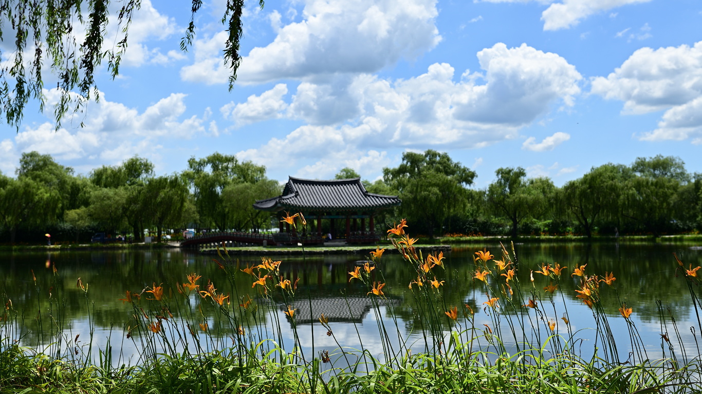 gungnamji pond,  