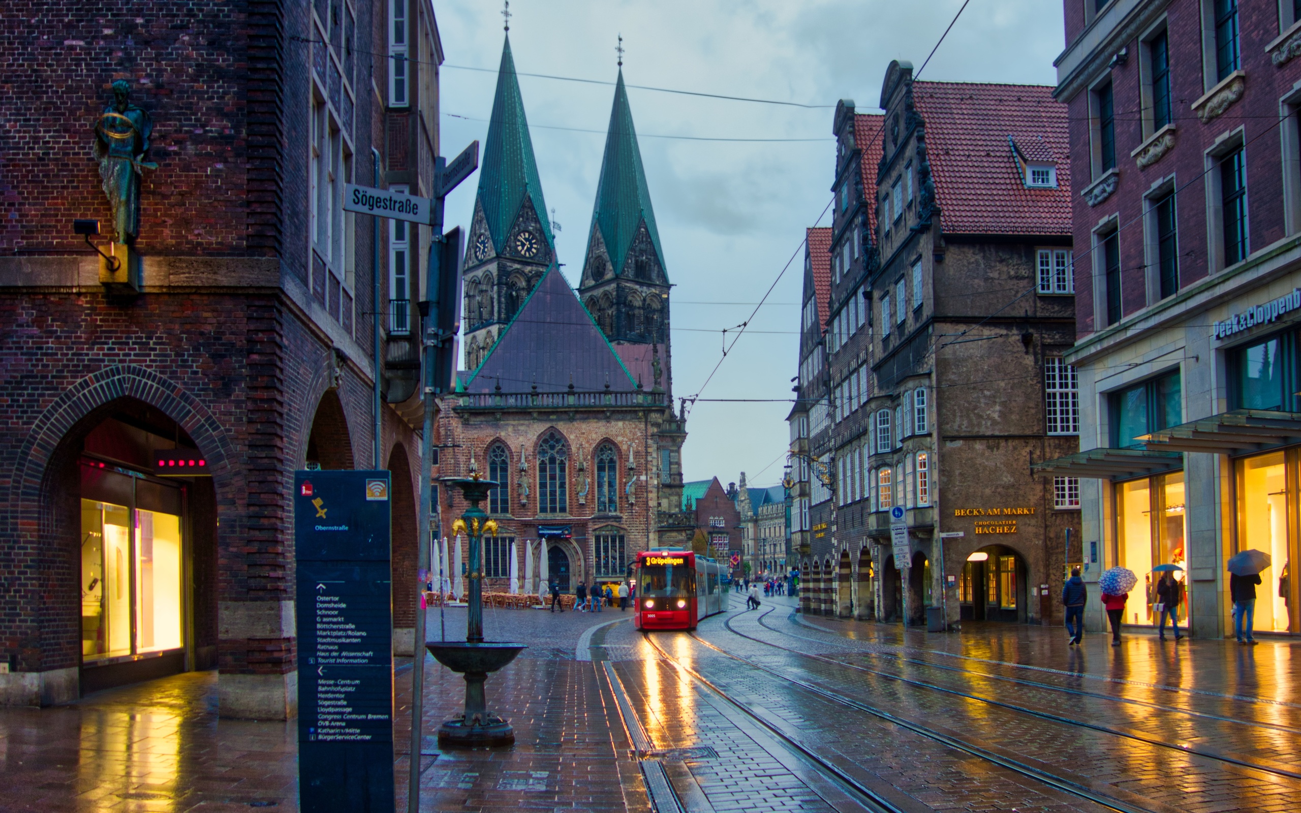 Bremen germany. Бремен город в Германии. Город Бремен столица. Бремен климат. Бремен улочки.