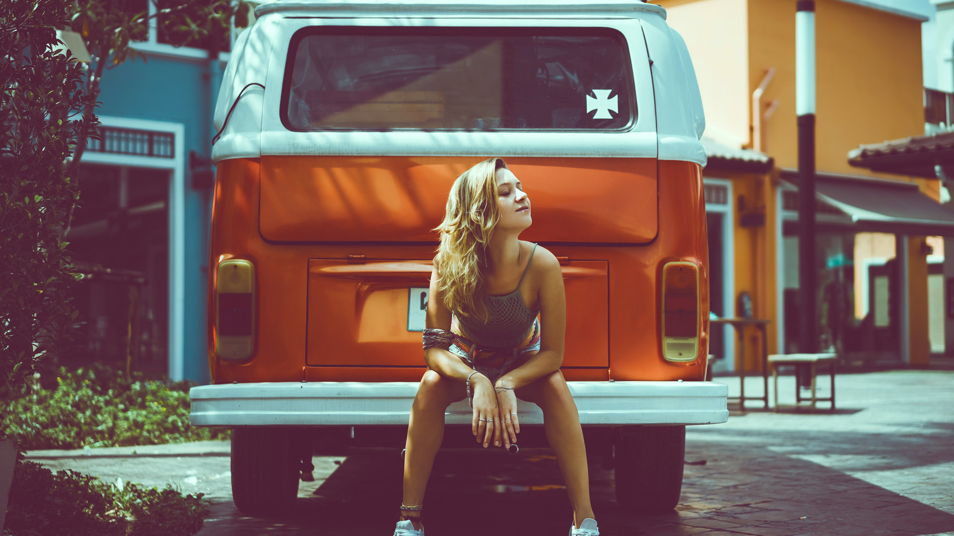 women, model, brunette, volkswagen bus, women with cars, volkswagen, women outdoors, jean shorts, short tops, sneakers, street