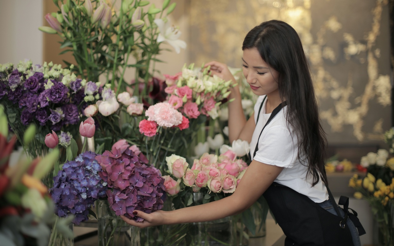 floral designer,  , composition, bouquet