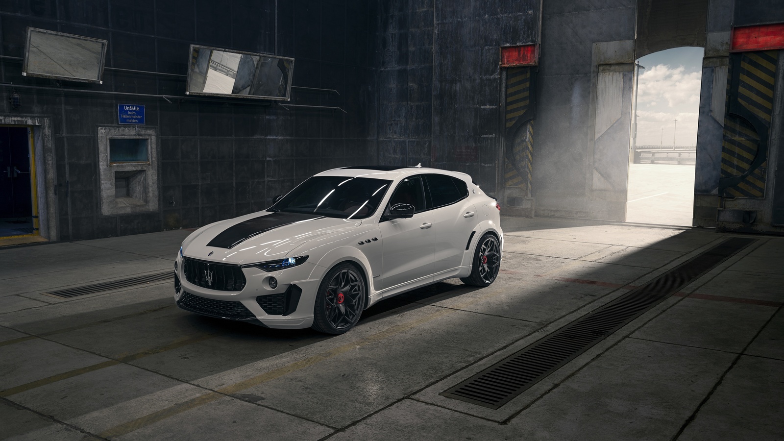 maserati, levante, sq4, grandsport, esteso, v2, novitec, rosso