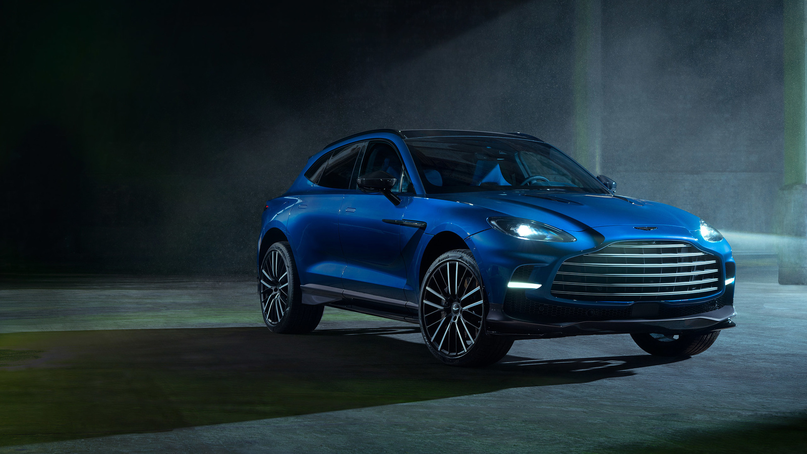 2023, aston martin, dbx707