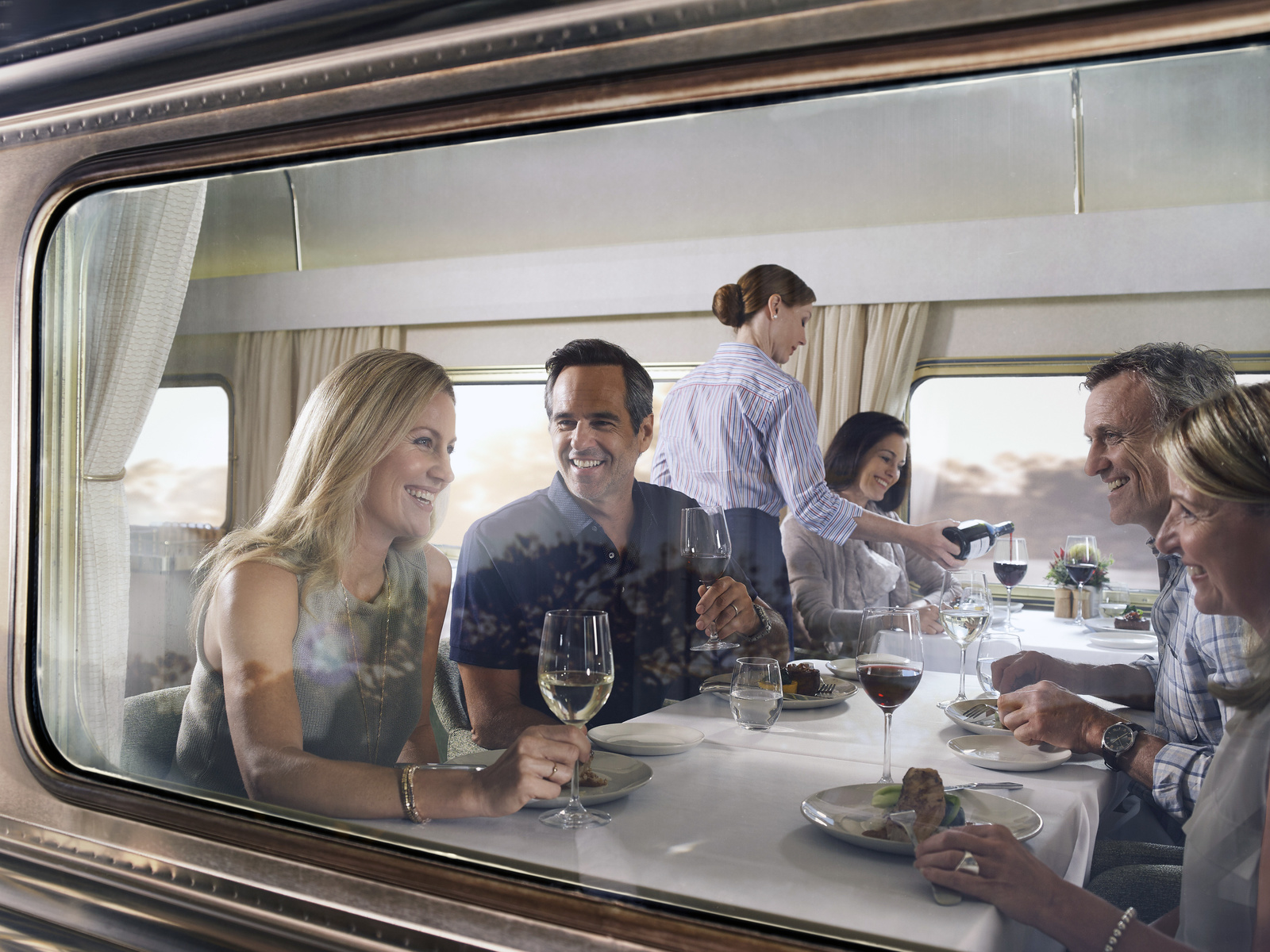 australia, indian pacific train, platinum service, dining onboard