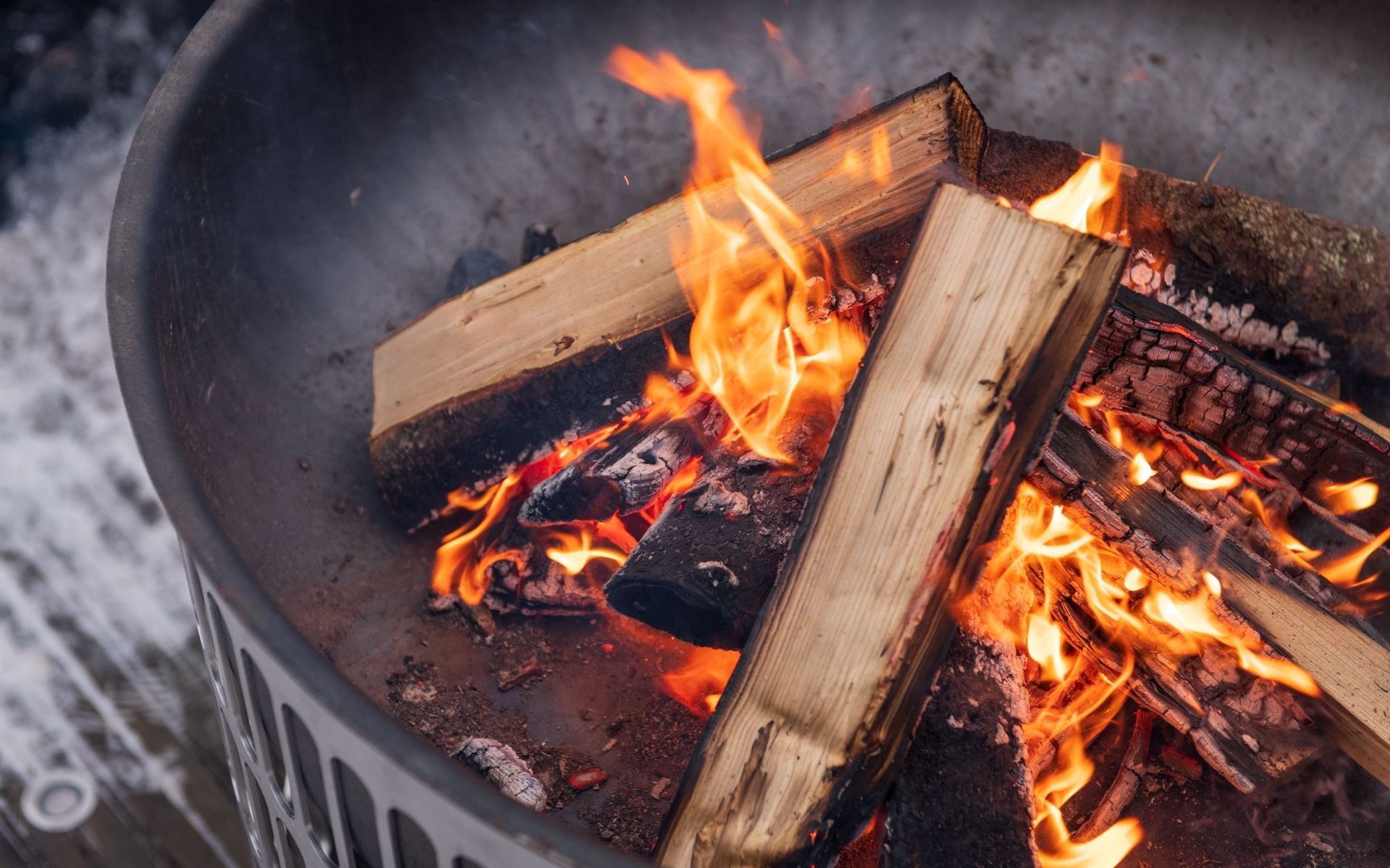 frying plate, bonfire, iron monster grill