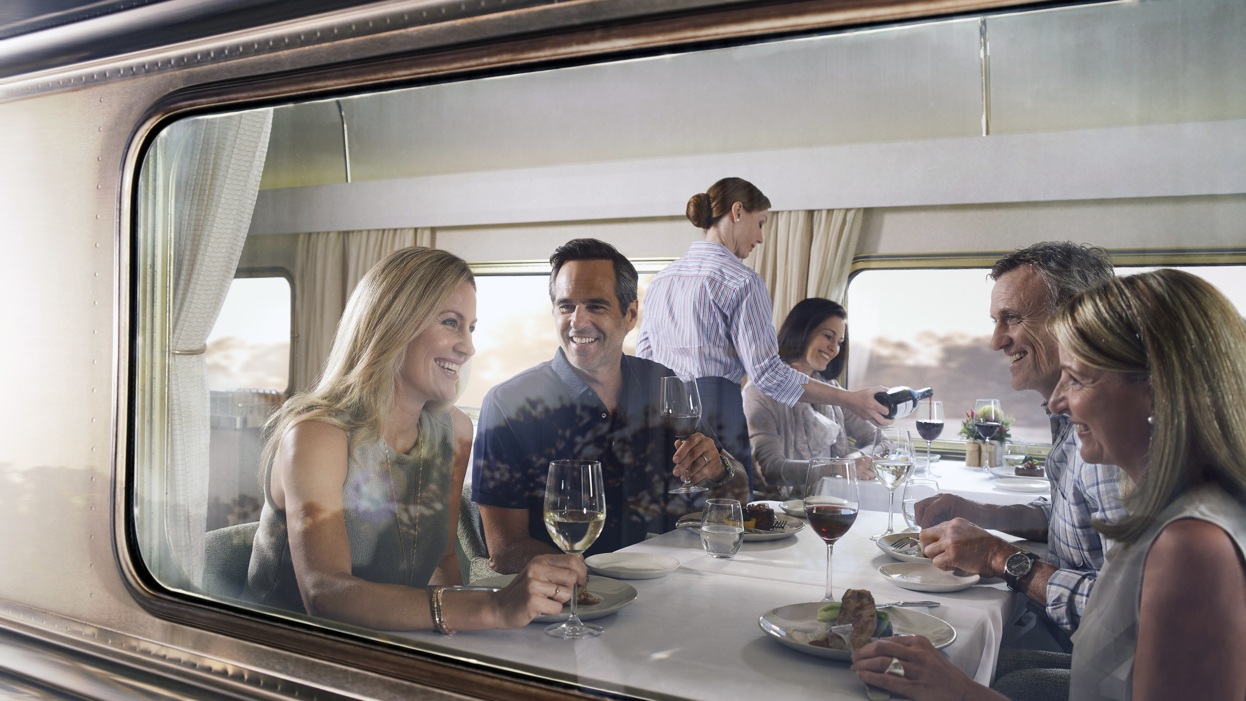 australia, indian pacific train, platinum service, dining onboard