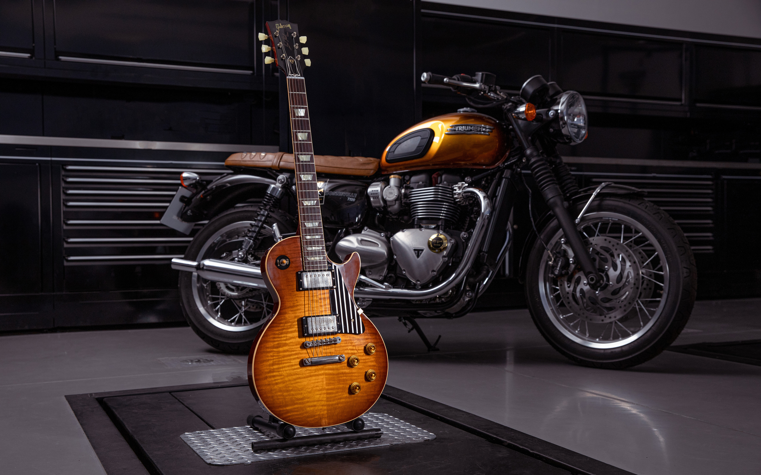 triumph, motorcycles, gibson, 1959, custom guitar