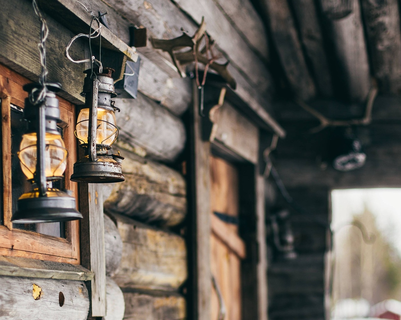 lapland, autumn, cute wooden house, finland