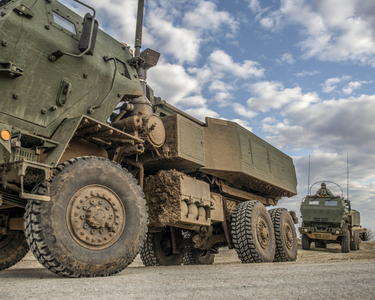 m142 himars, light multiple rocket launcher, us defense, rocket artillery systems