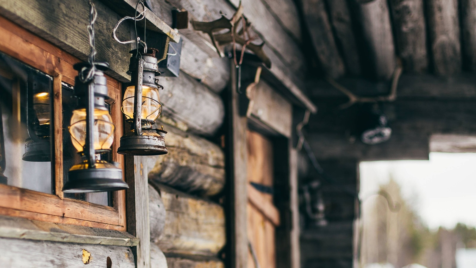 lapland, autumn, cute wooden house, finland