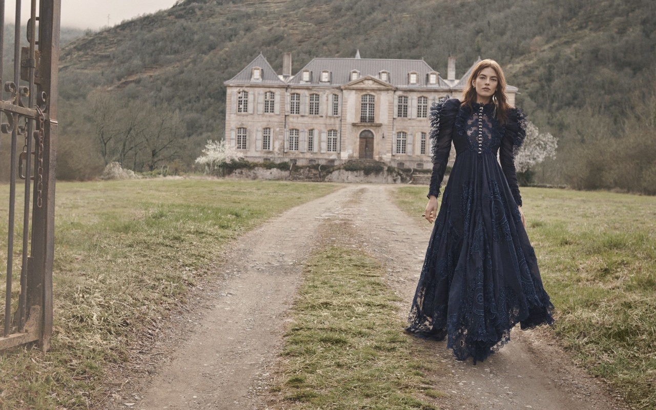 beauise ferwerda, zimmermann fall winter 2022-2023 campaign, chateau de gudanes, france