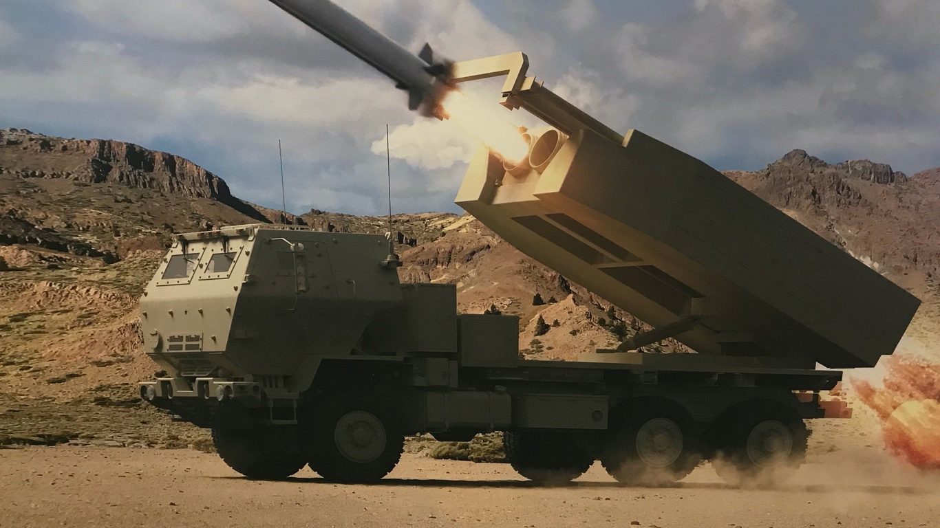 m142 himars, high mobility artillery rocket system, raytheon deepstrike missile