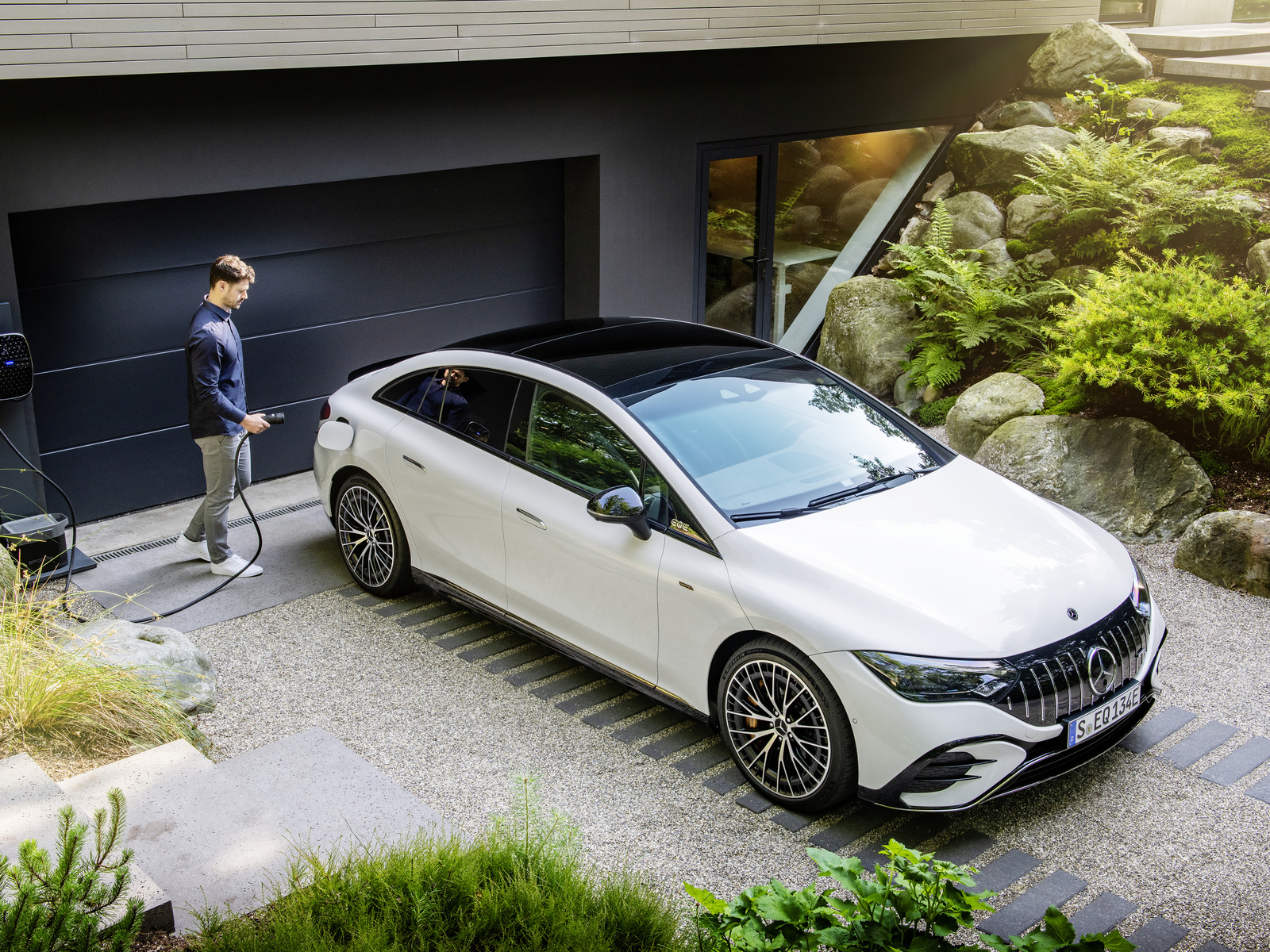 mercedes-benz, electric sedan, mercedes-amg eqe 53 4matic