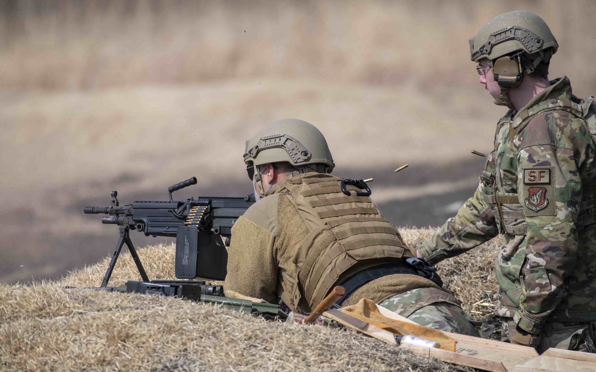 combat arms training, m240, light machine gun, fuji, japan