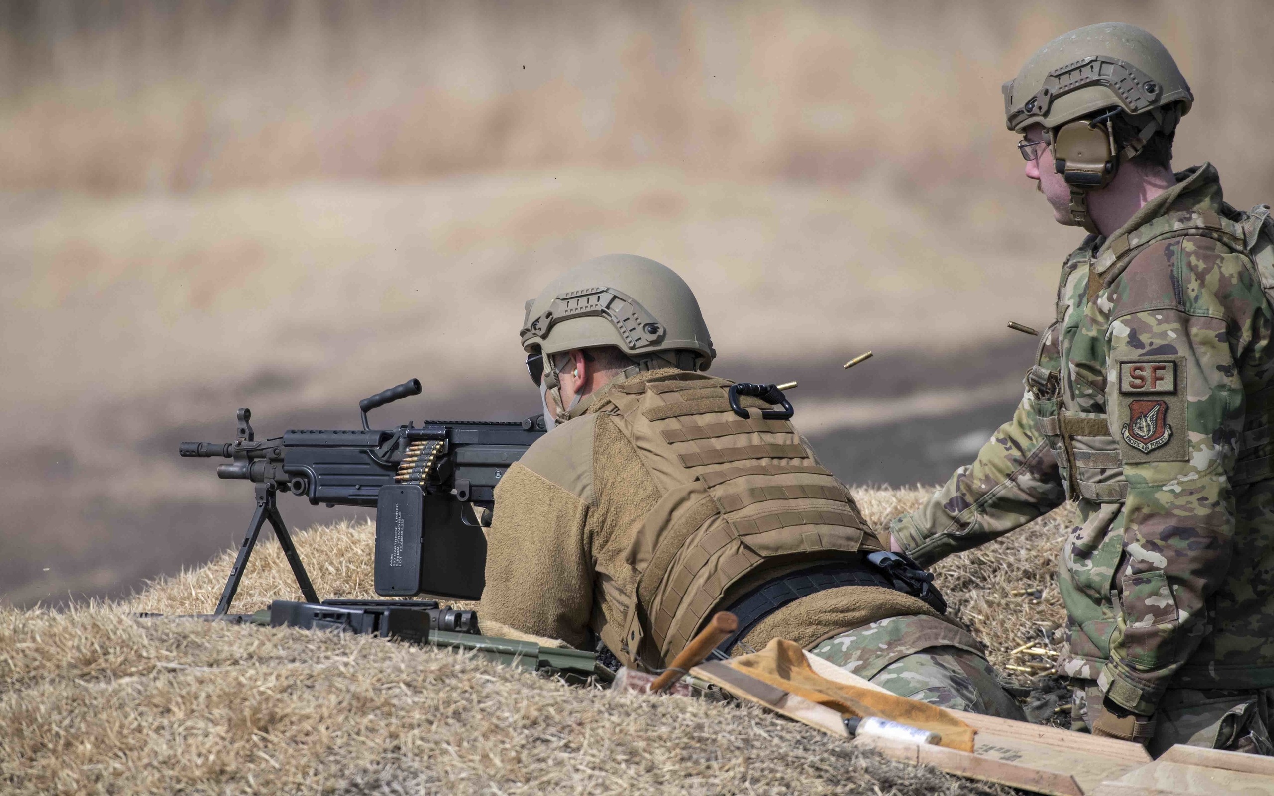 combat arms training, m240, light machine gun, fuji, japan