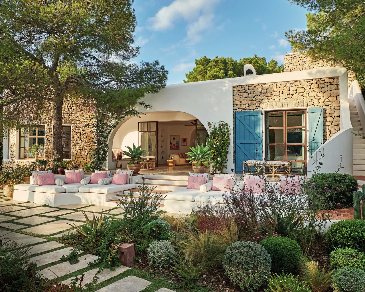 ibiza, paradisiacal villa, mediterranean garden