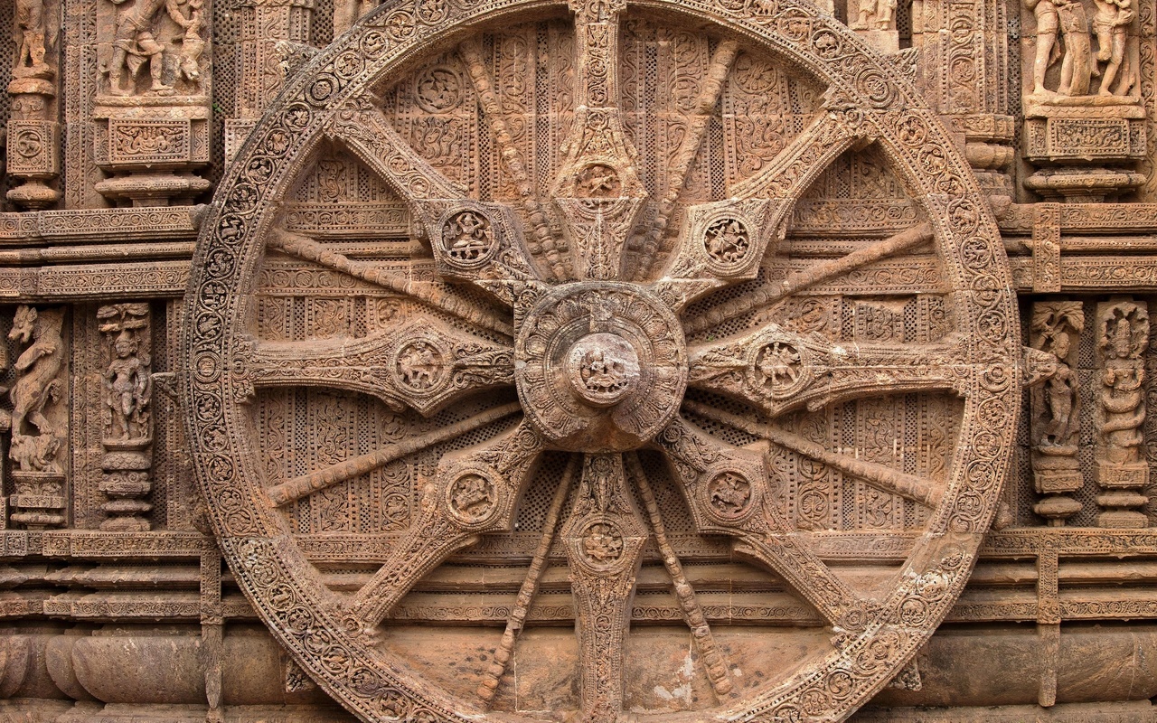 chariot wheel, konark sun temple, odisha, india