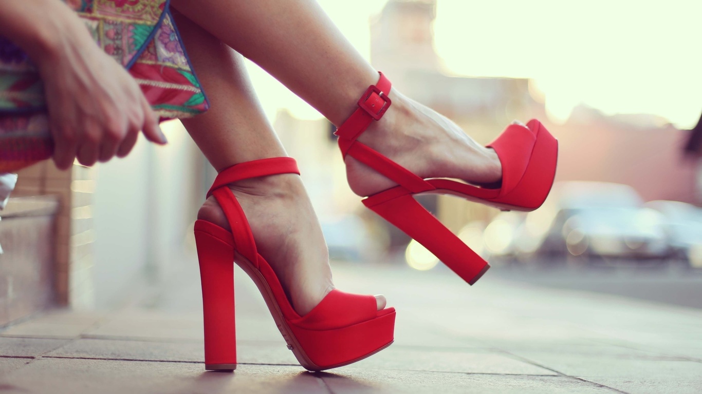 high heels, brazilian woman, red shoes