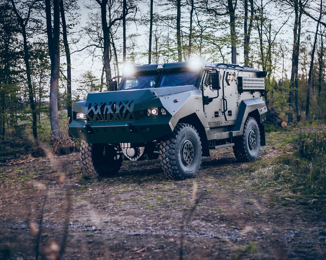 patriot ii, armoured tactical vehicle, excalibur army, czech republic