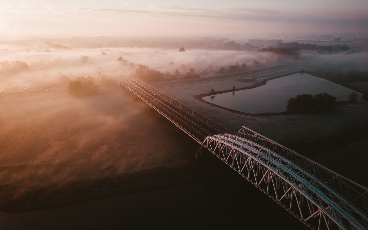 mist, early morning sunrise, ijssel-river, holland