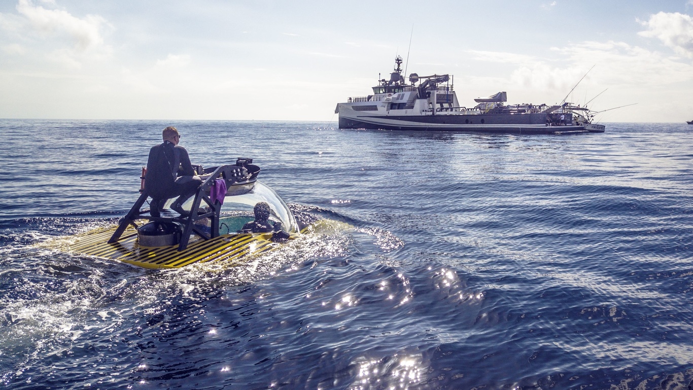 damen yachting, superyacht, amels ys 5009 axis, u-boat worx c-explorer 3 submarine