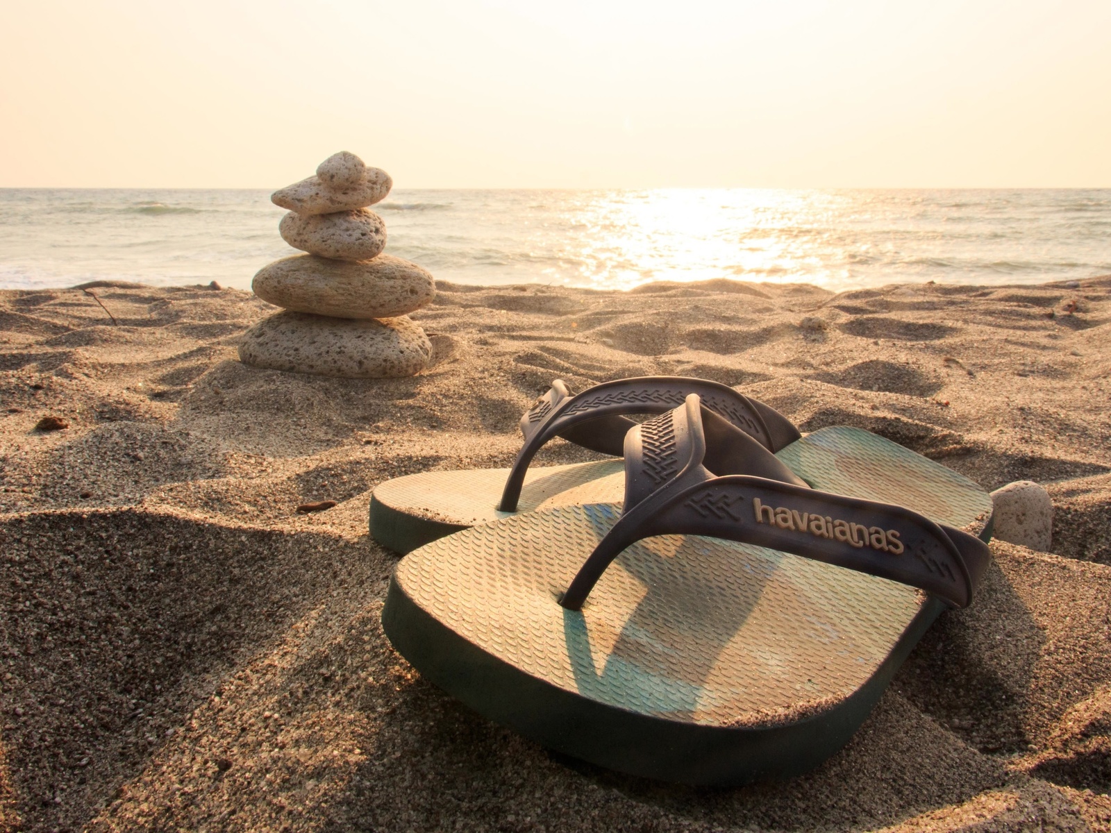 flip flops, beach, havaianas, summer holiday