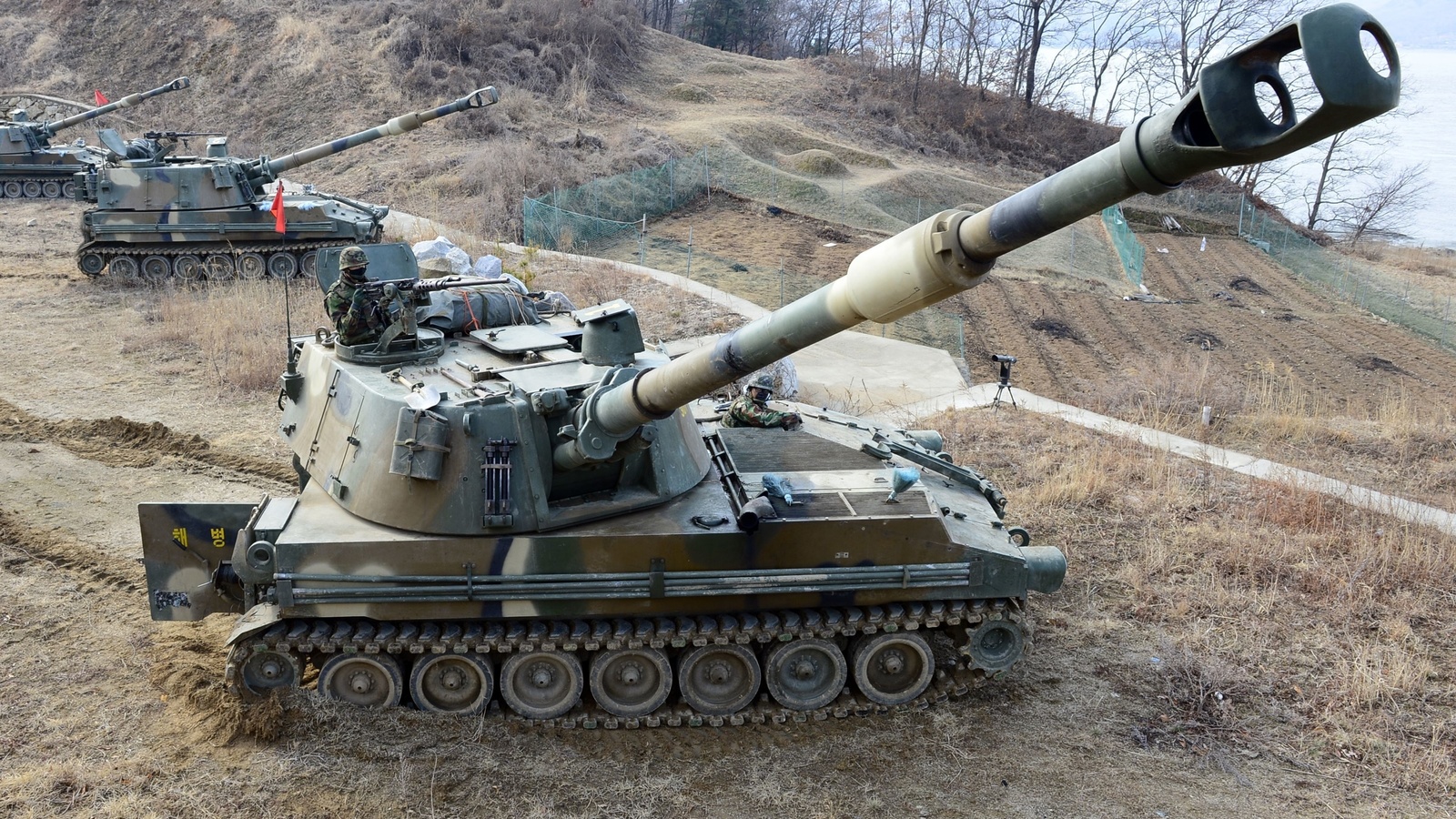 republic of korea marine corps, self-propelled howitzer, rokmc k-55