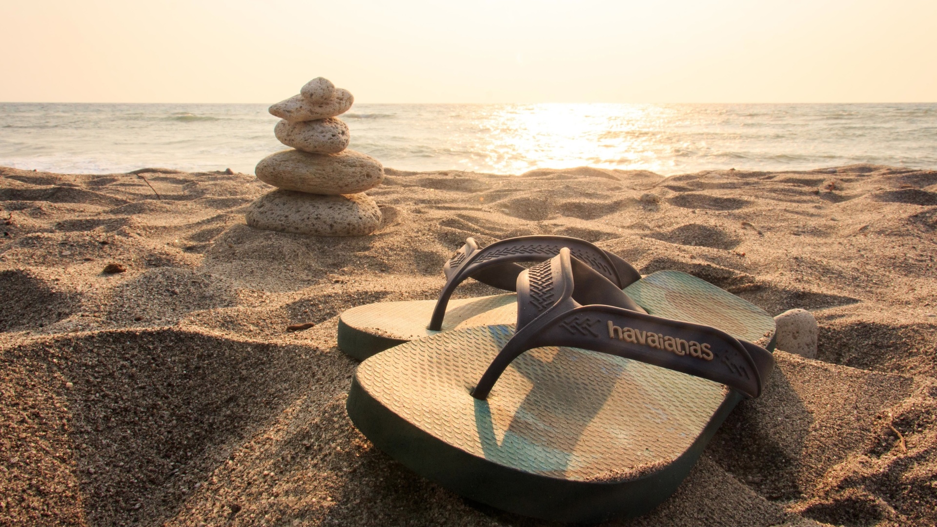 flip flops, beach, havaianas, summer holiday