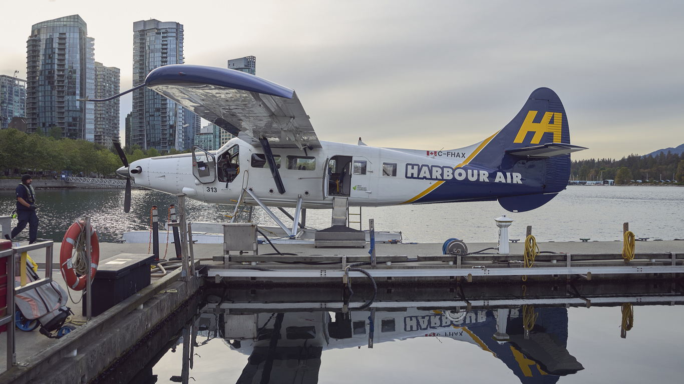 harbour air, single engined high wing short take off and landing aircraft, de havilland canada dhc-3 otter