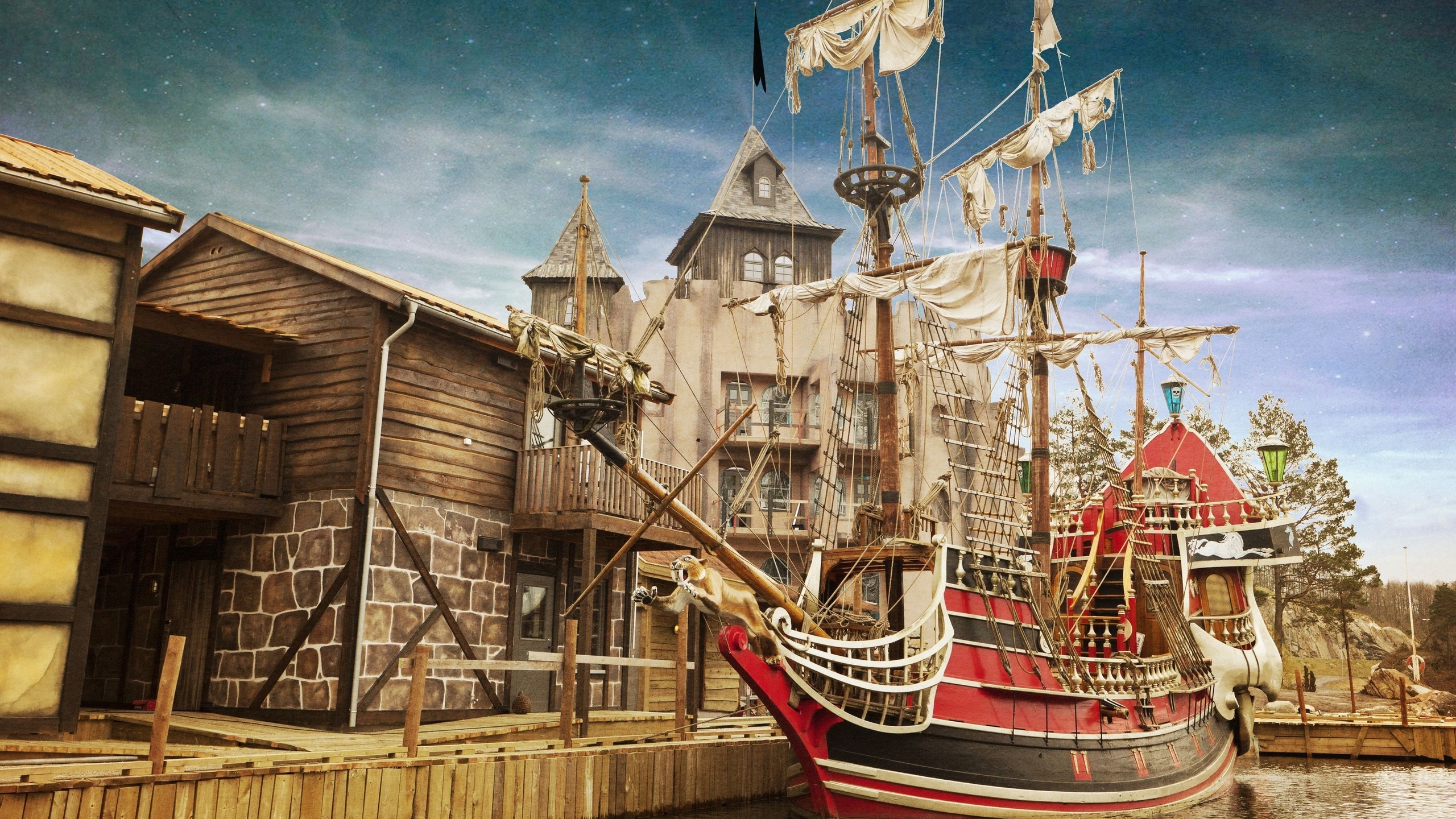 abra havn, pirate town, amusement park, norway