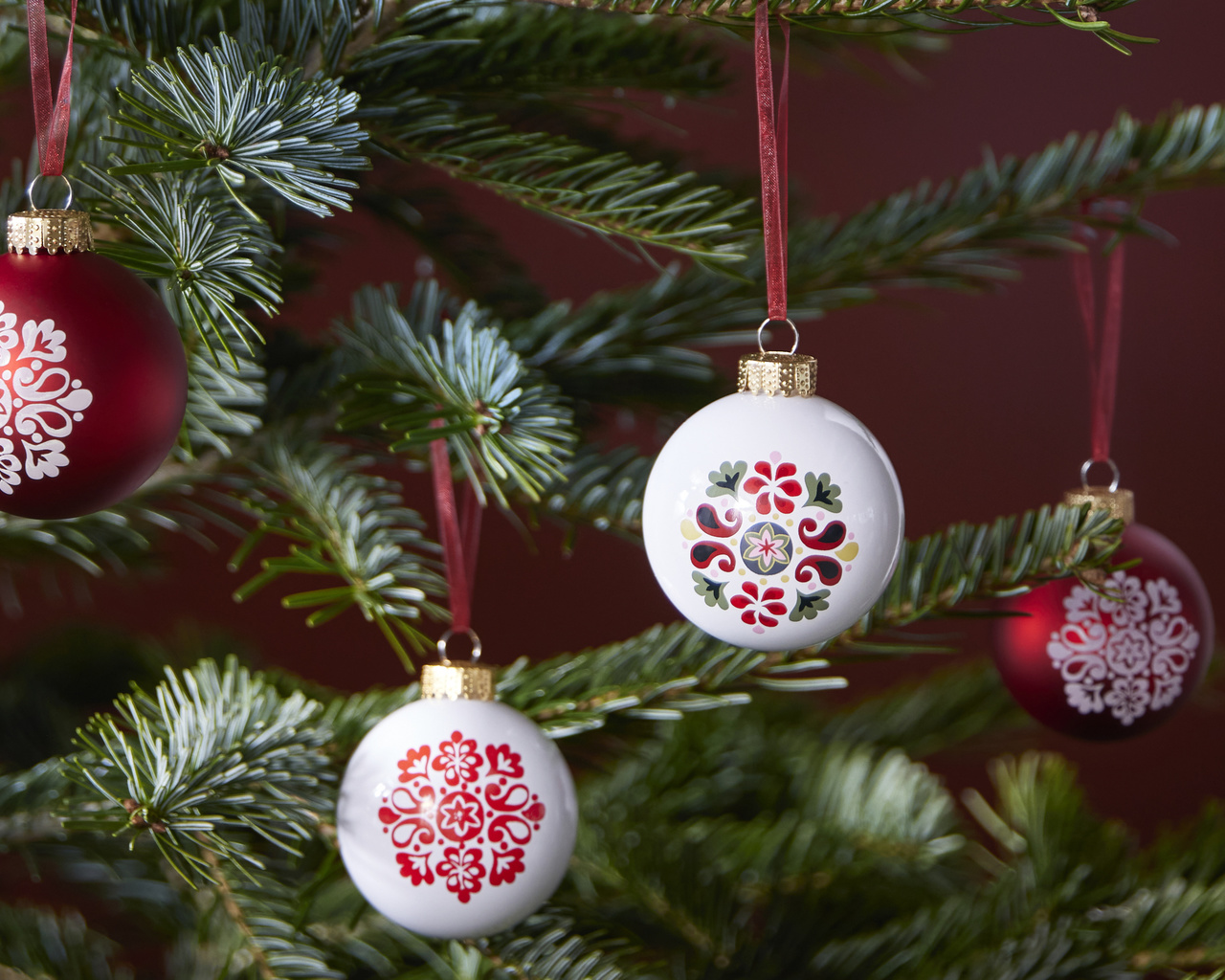 holiday decoration, christmas tree, baubles