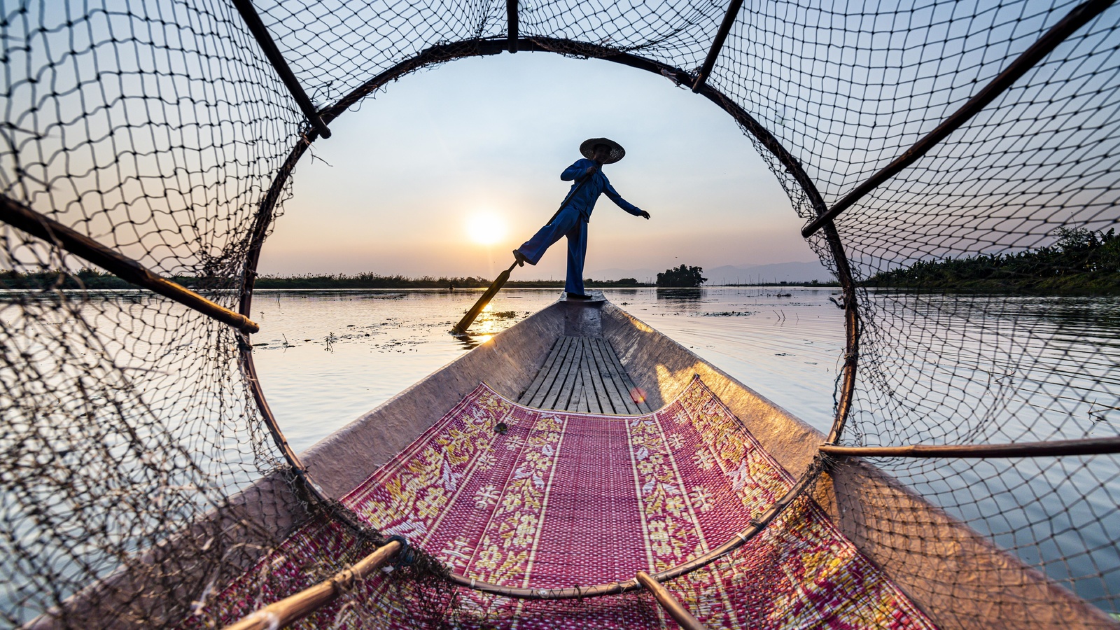 fisherman, inle lake, myanmar