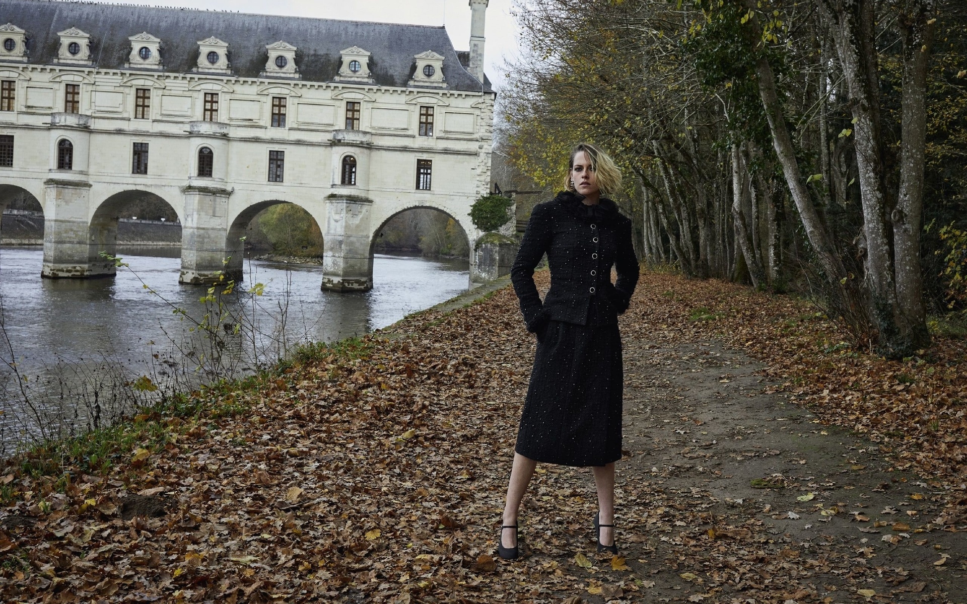 chateau de chenonceau, france, chanel, kristen stewart, metiers dart collection campaign