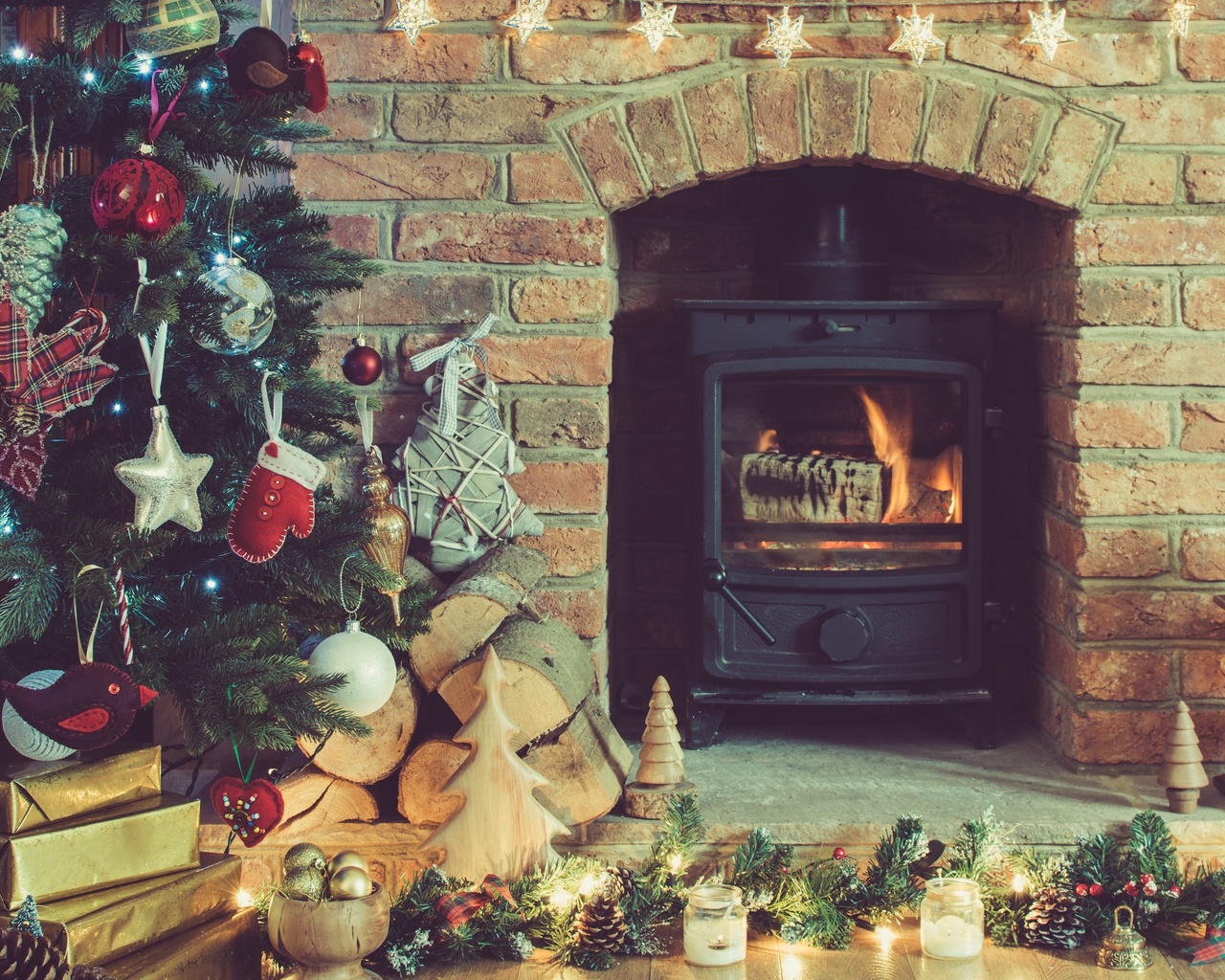 christmas, decorated fireplace, christmas tree