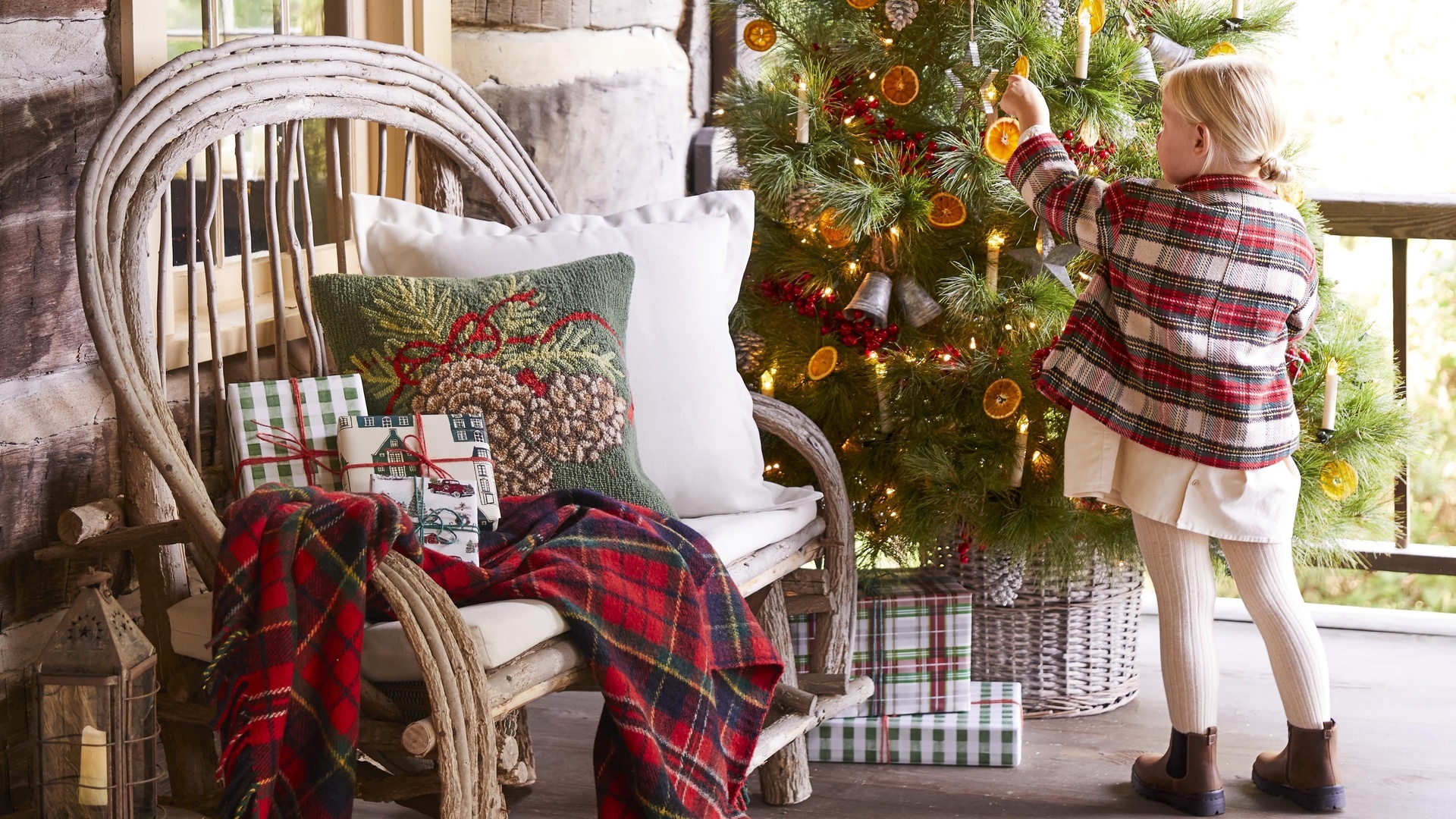 rustic charm, outdoor christmas tree, pine cones, dried orange slices