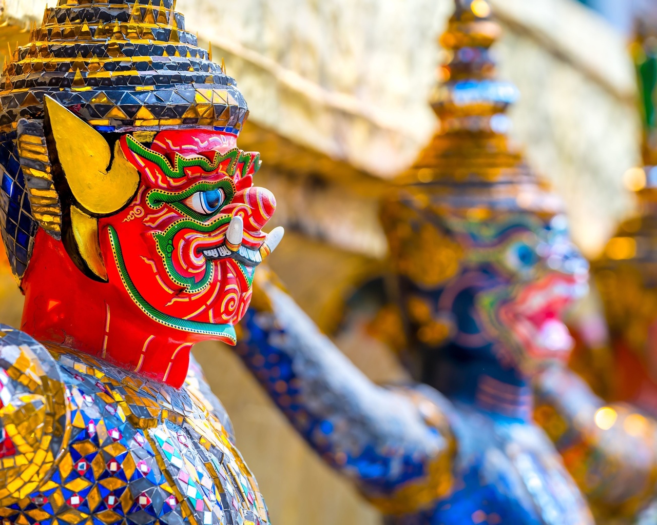 temple of the emerald buddha, wat phra kaew, buddhism, bangkok, thailand