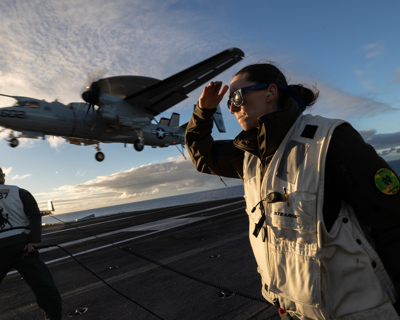 uss gerald r ford, grumman e-2 hawkeye, all-weather carrier-capable tactical airborne