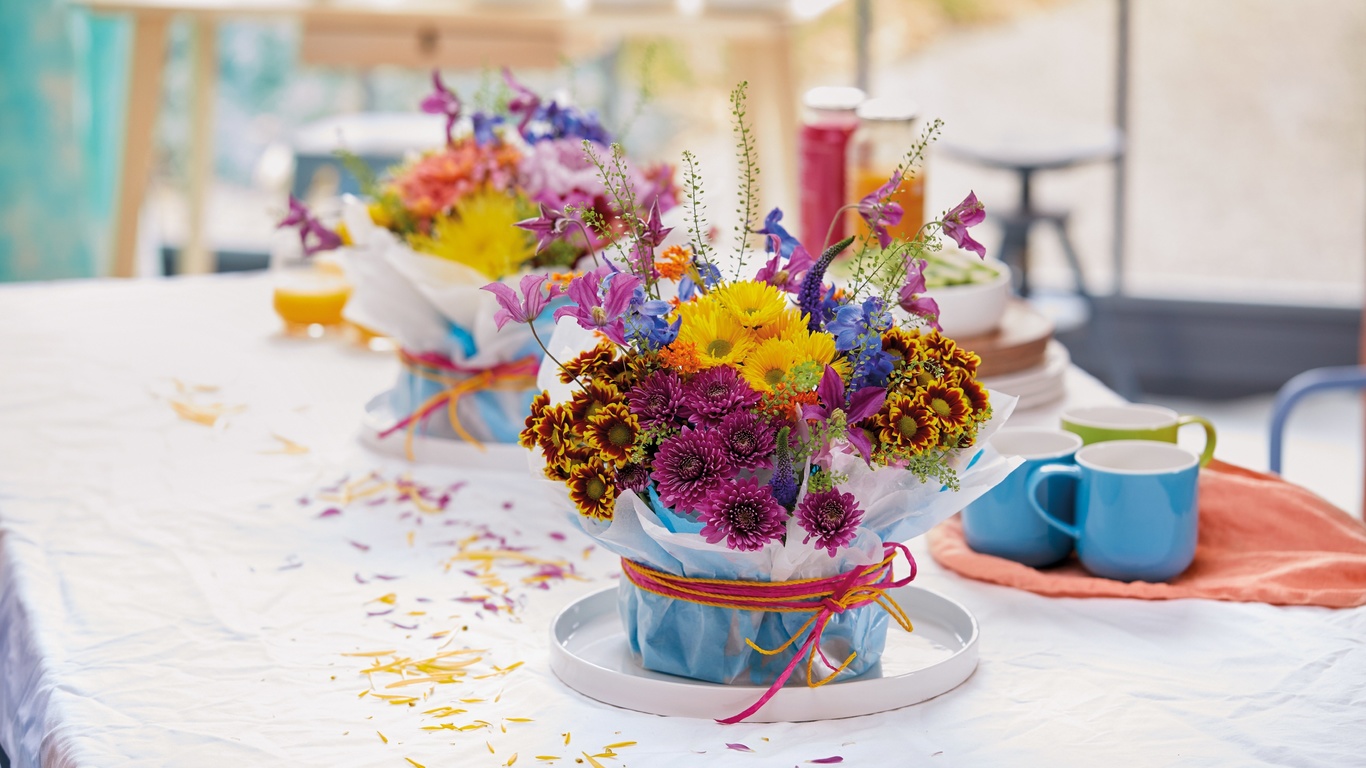 floral design, chrysanthemum, summer brunch