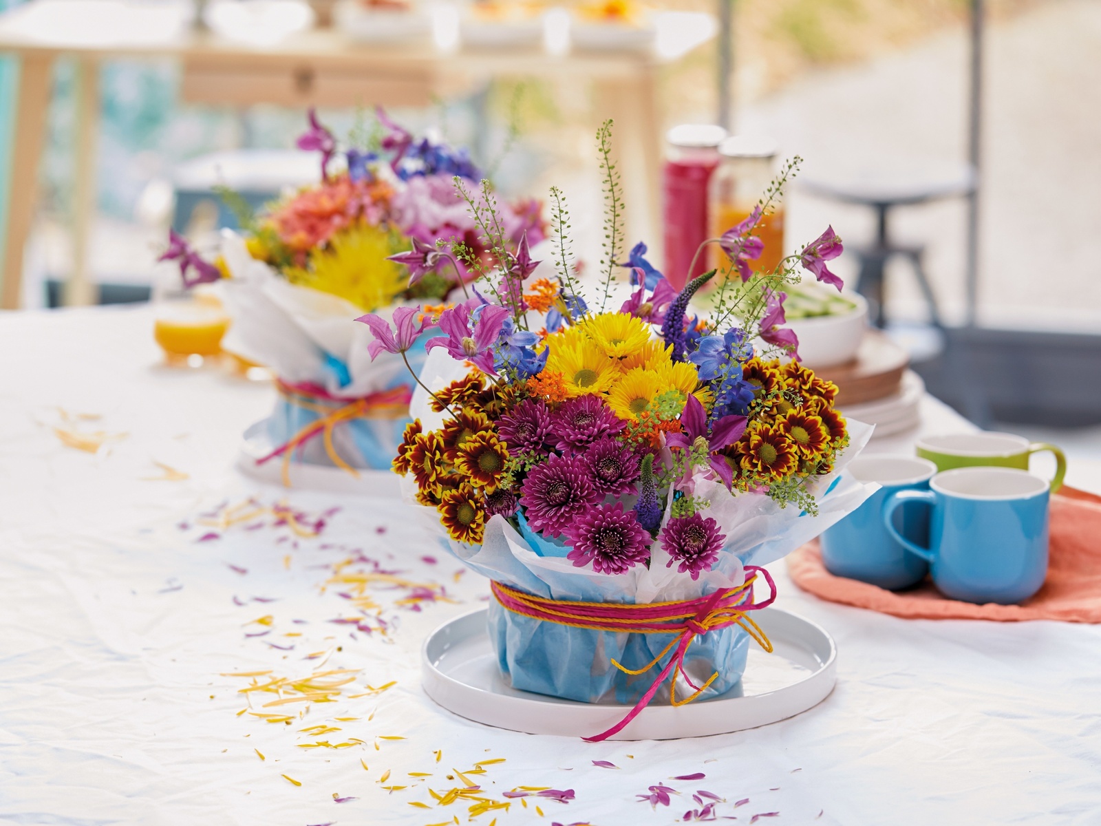 floral design, chrysanthemum, summer brunch